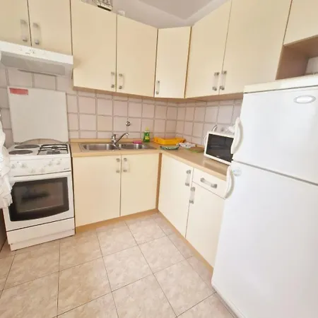 Mira Apartment *