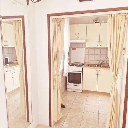 Mira Apartment
