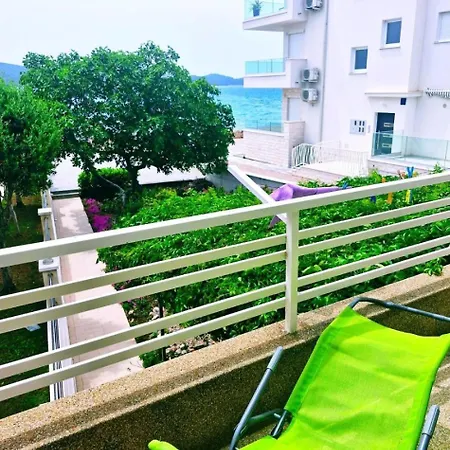 Apartment Mira